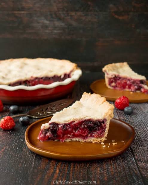 Mixed Berry Pie